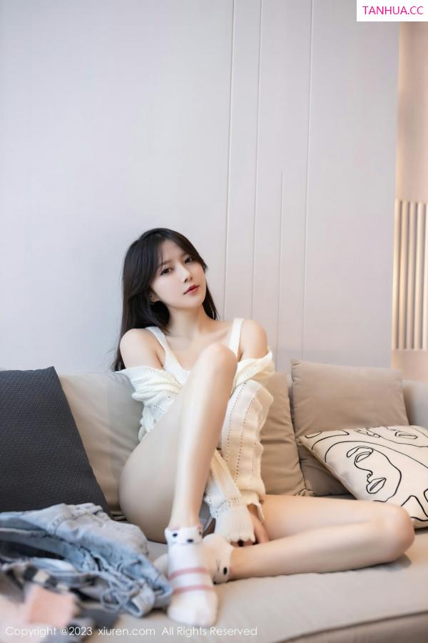 鱼子酱fish  [XiuRen]高清写真图 2023.02.03 No.6216 鱼子酱Fish 牛仔裤美臀第14张图片